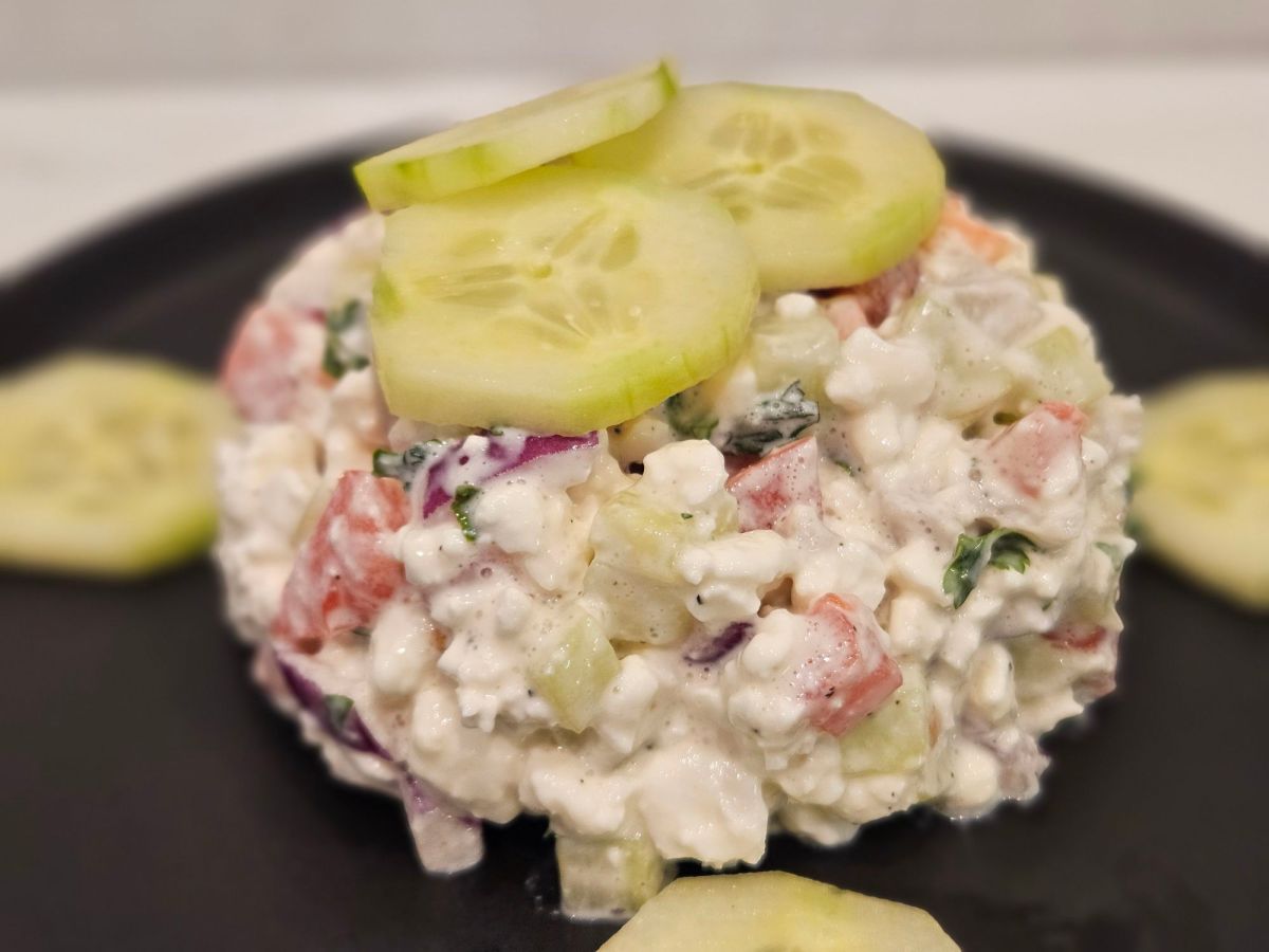 Easy Cottage Cheese Salad&nbsp;Recipe